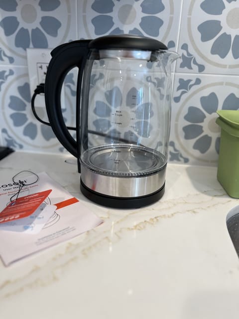 Glass electric hot water tea kettle.