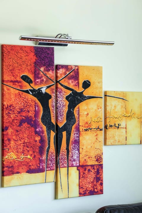 Decorative details in the living room.