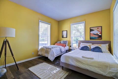 17 bedrooms, iron/ironing board