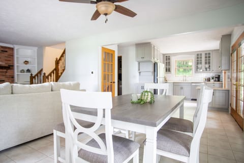 ab12aad4-57c7-4807-bf76-6924e69ee6f7