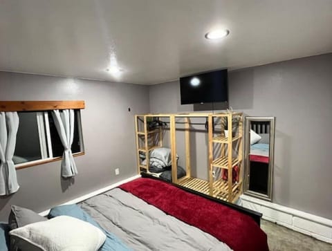 2 bedrooms, in-room safe, desk, free WiFi
