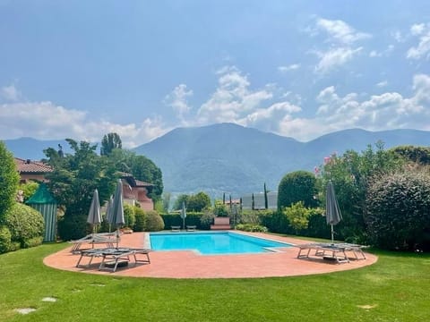 Outdoor swimming pool heated to 27C° from April to October, to be shared with other residents.