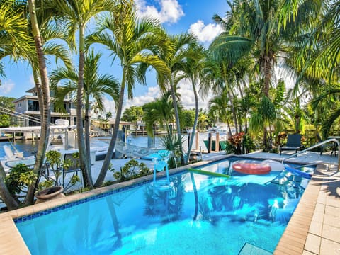 Outdoor pool, a heated pool