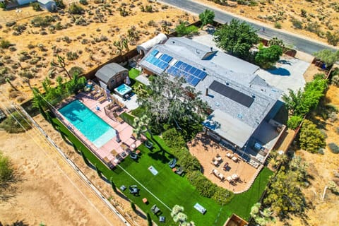 Fully gated property