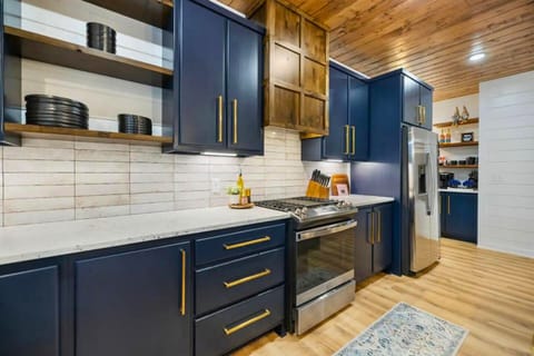 Prepare your favorite dishes with ease in our spacious kitchen, featuring state-of-the-art appliances