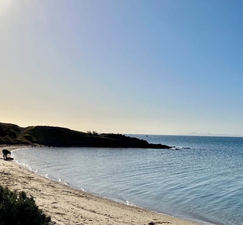 Beach nearby, sun loungers, beach towels