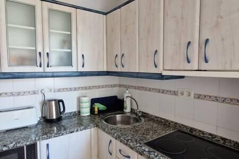 Spacious Kitchen (2)