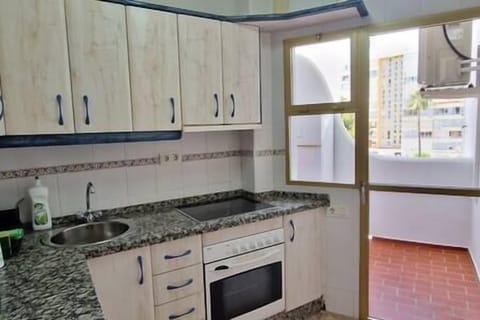 Spacious Kitchen (1)