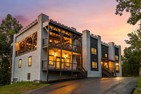 The perfect escape with stunning views.