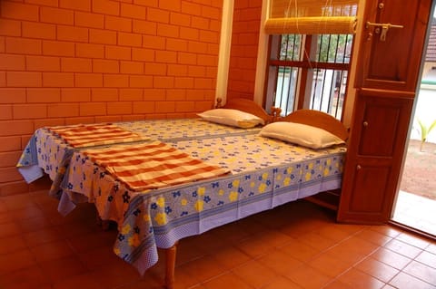 1 bedroom, WiFi, bed sheets