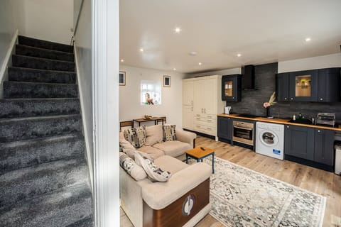 Living Room / Lounge