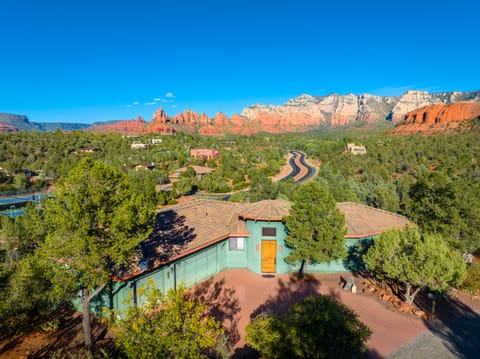 Exterior view of the driveway