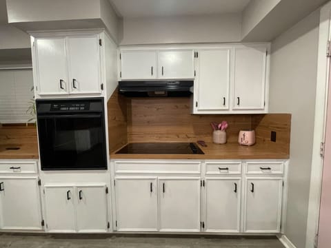 36" Electric cooktop and oven