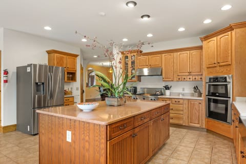 Lots of space for the family to prepare a meal if you decide to stay in.