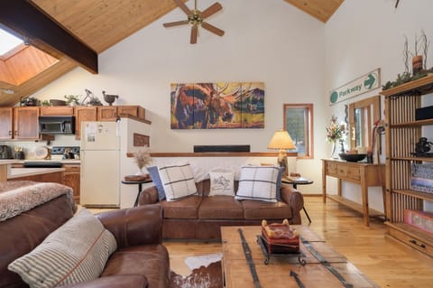 SWP Kings Crossing 13 living room