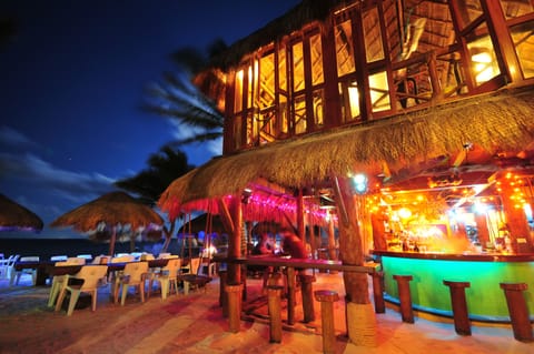 Experience the magic of the coast at La Buena Vida Beach Club in Akumal. 