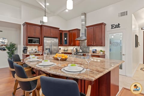 Plenty of spots to sit, relax, and enjoy—no matter the size of your group.