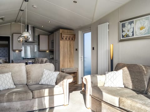 Living area | Gill Bay - Bonnie Escapes, Southerness