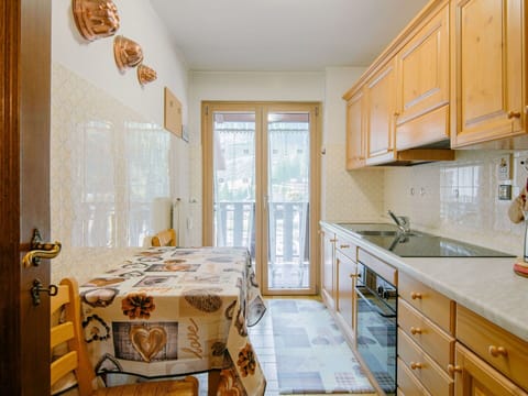 Furniture, Property, Cabinetry, Picture Frame, Window, Building, Comfort, Azure, Drawer, Wood