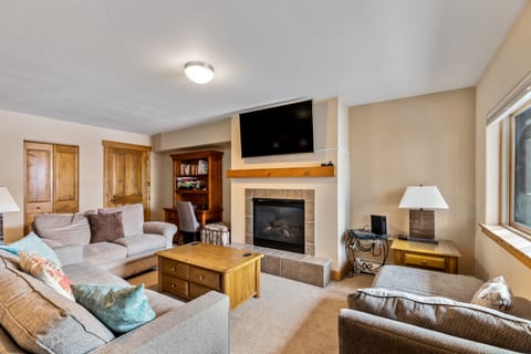 Beautiful living area to relax after a day of skiing!