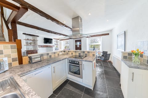 Mill Cottage - Kitchen
