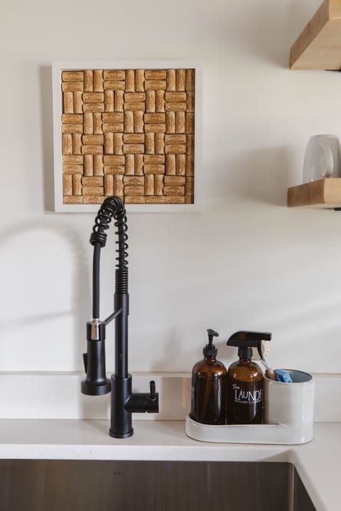 [Kitchen] Deep Stainless Sink 