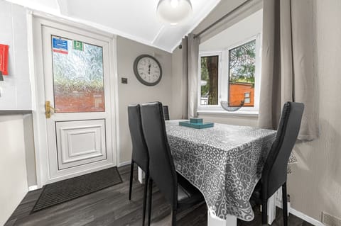 Firgarth Lodge - Kitchen / Diner