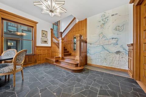 The Washington Boutique Hotel Lobby