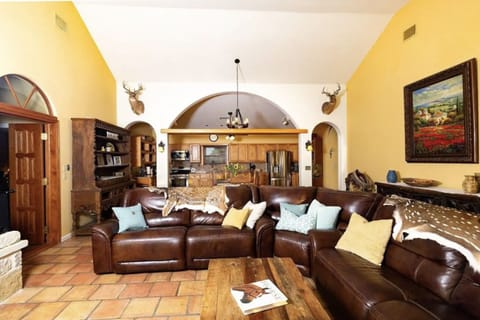 Large area to hang out