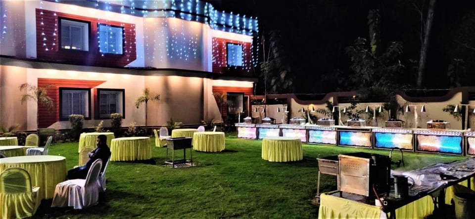 Golden Palms (Resort & Banquets) Hotel in Uttar Pradesh