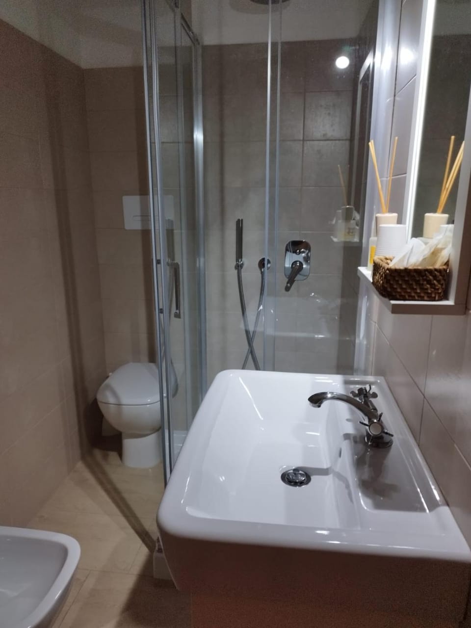 Shower, Toilet, Bathroom