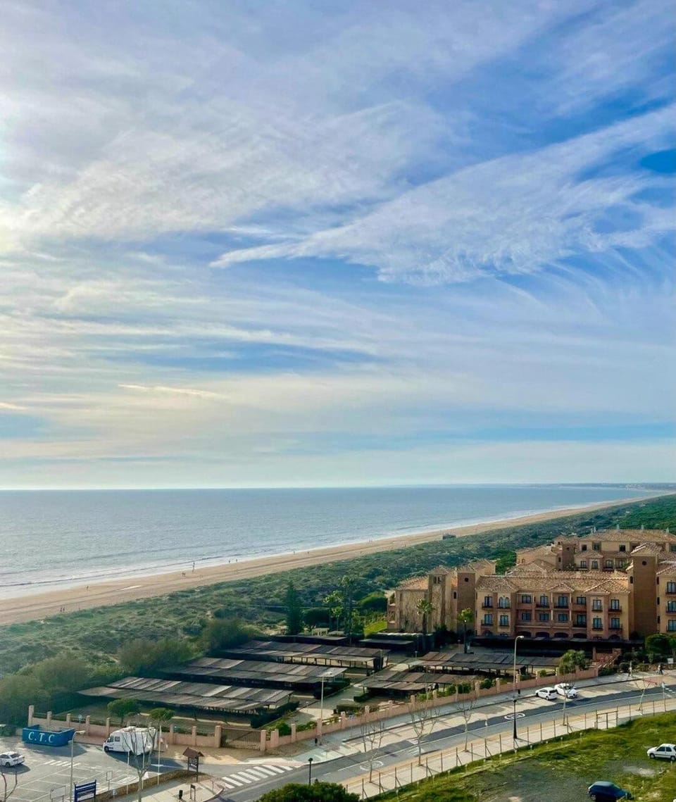 Apartamentos Atlántico | Punta Umbría | VacationRenter, image size:960x1139