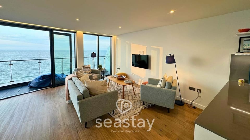 Sail Penthouse - Beach & Parking | Ramsgate | VacationRenter