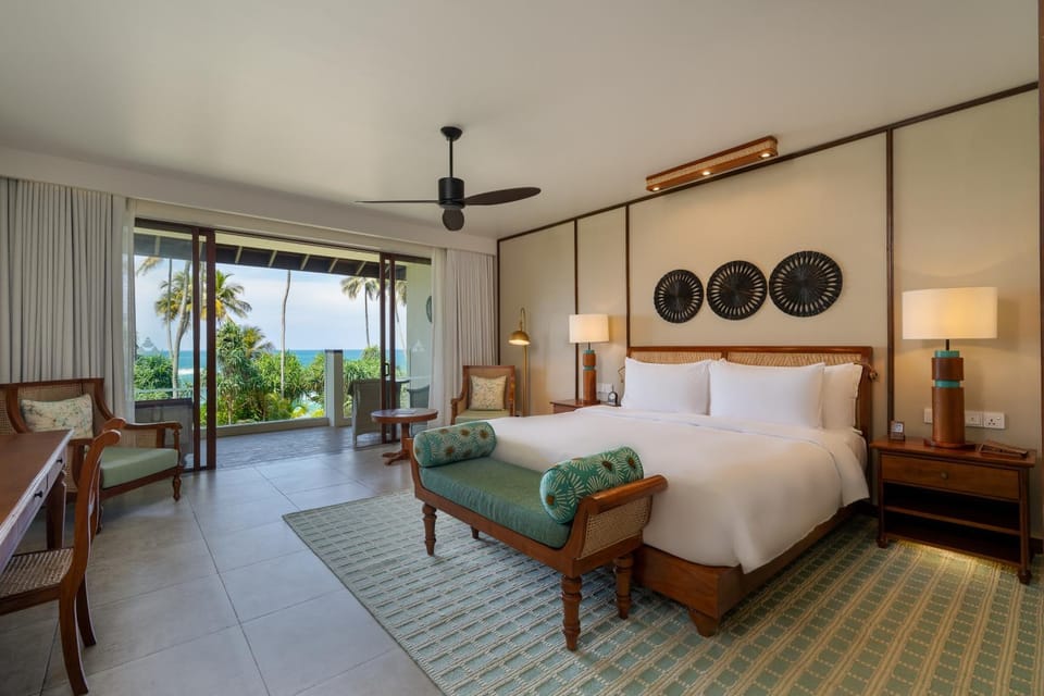 Bed, Bedroom, Sea view