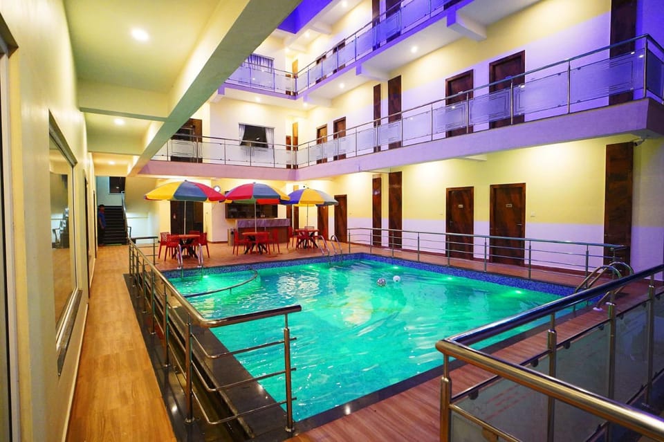 Pool view, Swimming pool