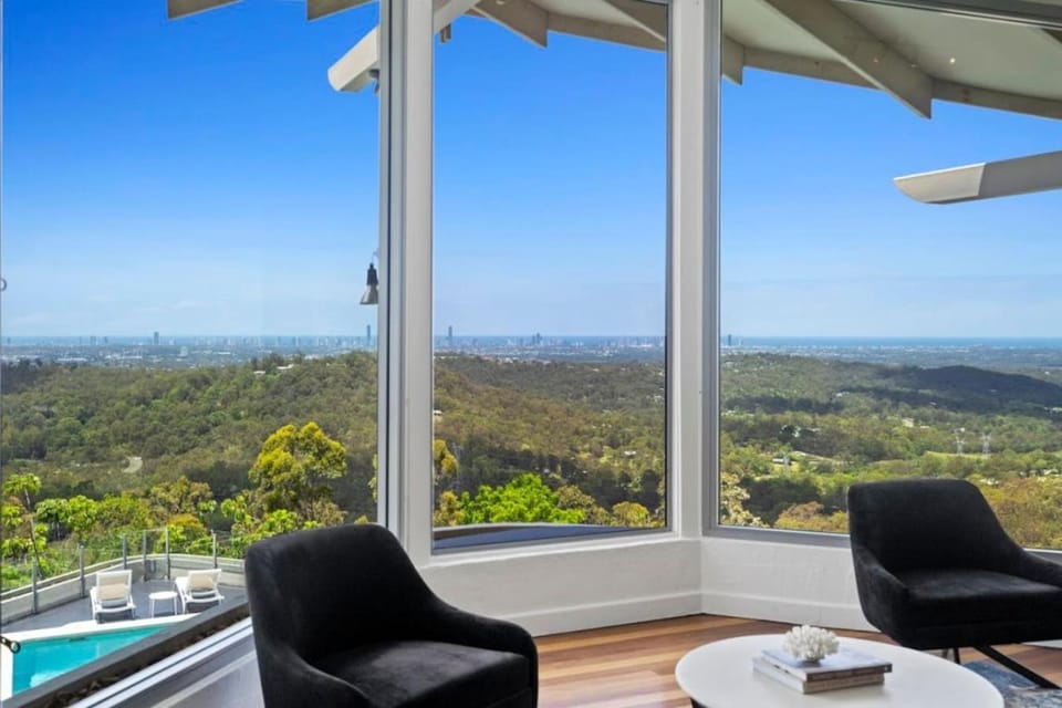 The Retreat Gold Coast Panoramic Views Sleeps 25 | Gold Coast ...