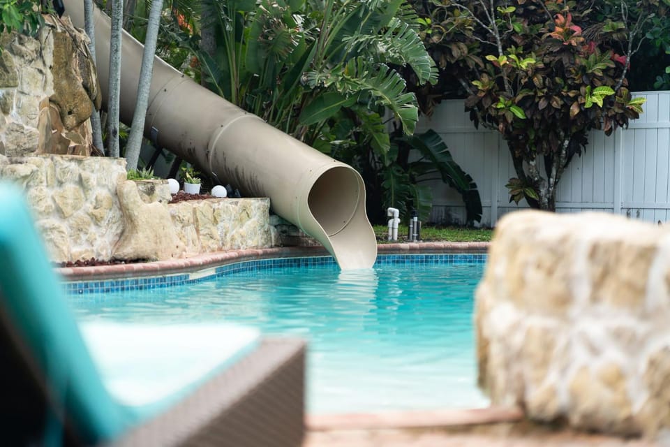 Luxury Waterfront Pool Home Slide - 270223 