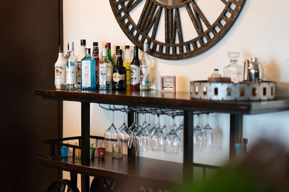 Luxury Waterfront Pool Home Slide - 6f1711 