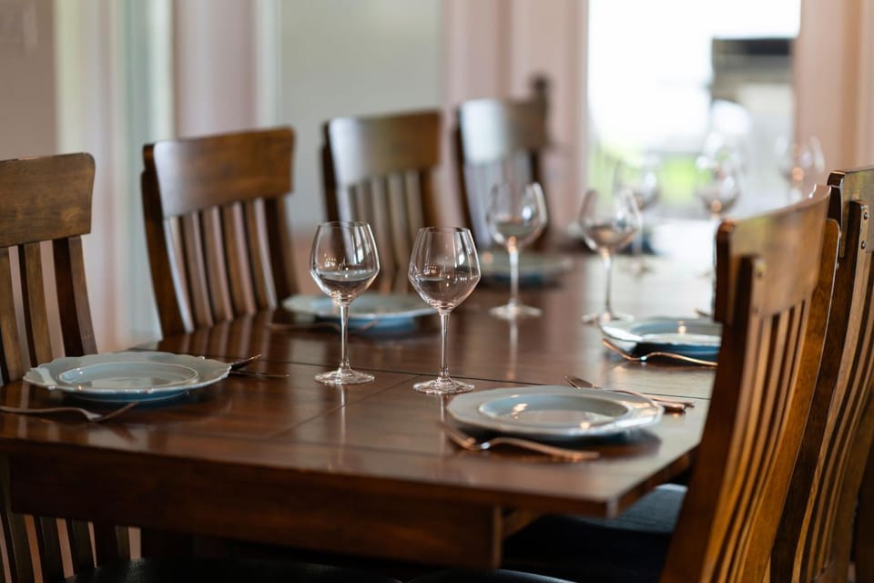 Luxury Waterfront Pool Home Slide - E9b564 