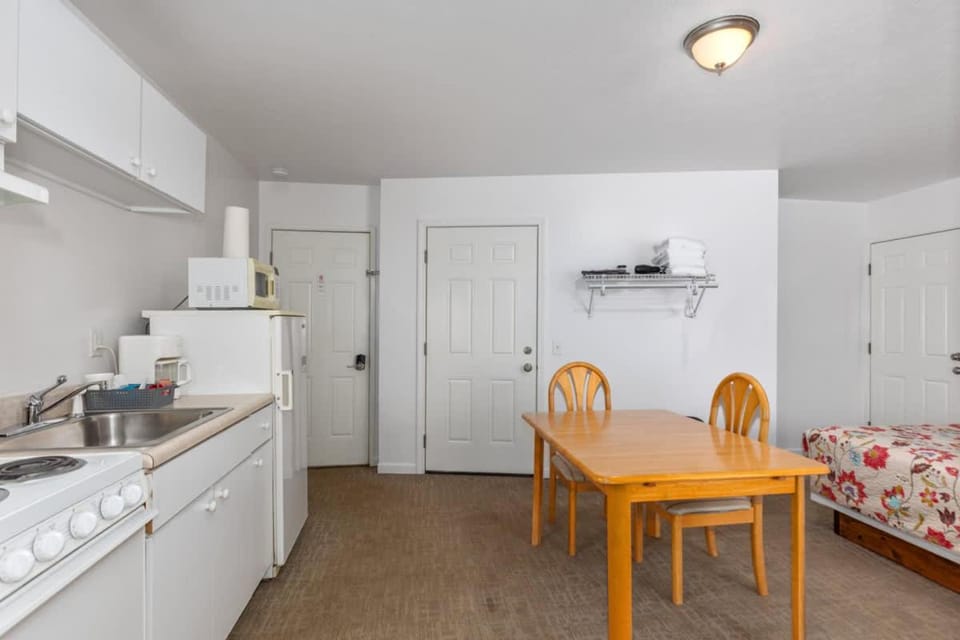 2 Compact Combined Family Studios - Separate Units Locanda in Michigan, Stati Uniti