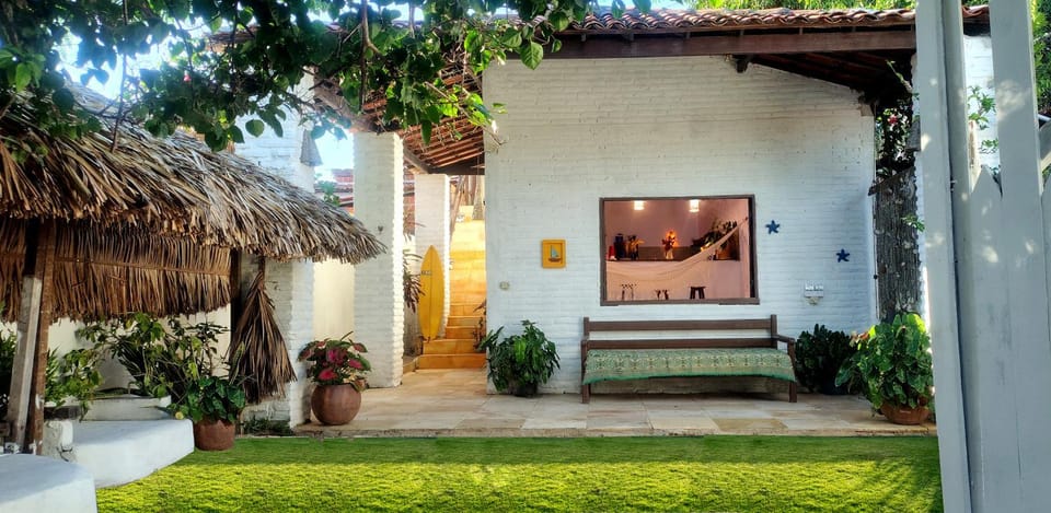 Property building, Patio, Facade/entrance, Garden, Garden view