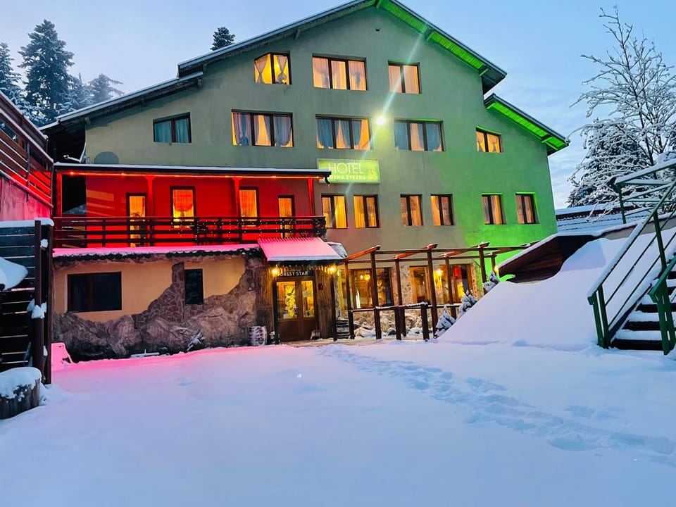 Property building, Winter