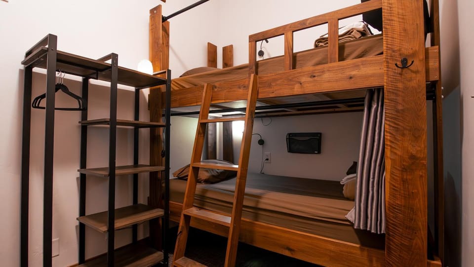 bunk bed