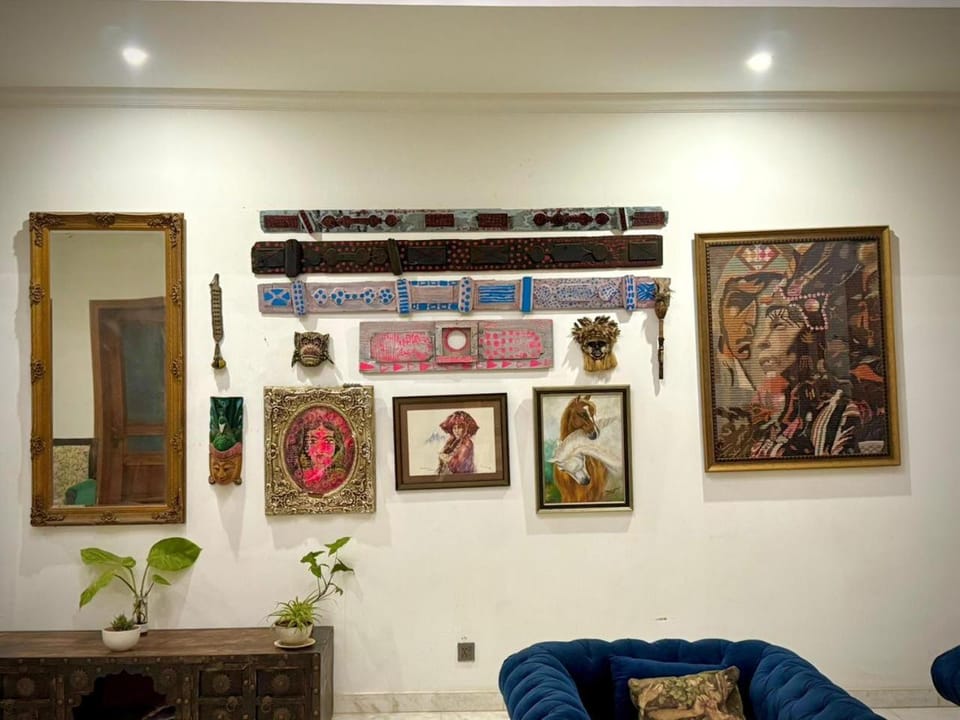Living room, Decorative detail, Seating area