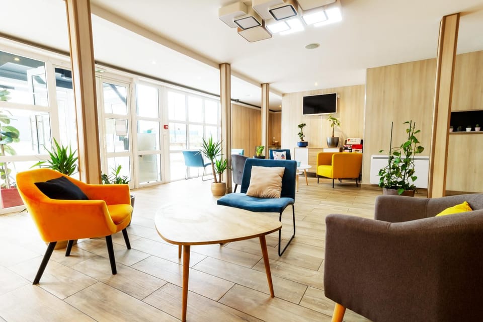 Communal lounge/ TV room, TV and multimedia, Lobby or reception, Lounge or bar, Breakfast