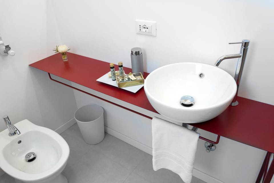 Toilet, Bathroom