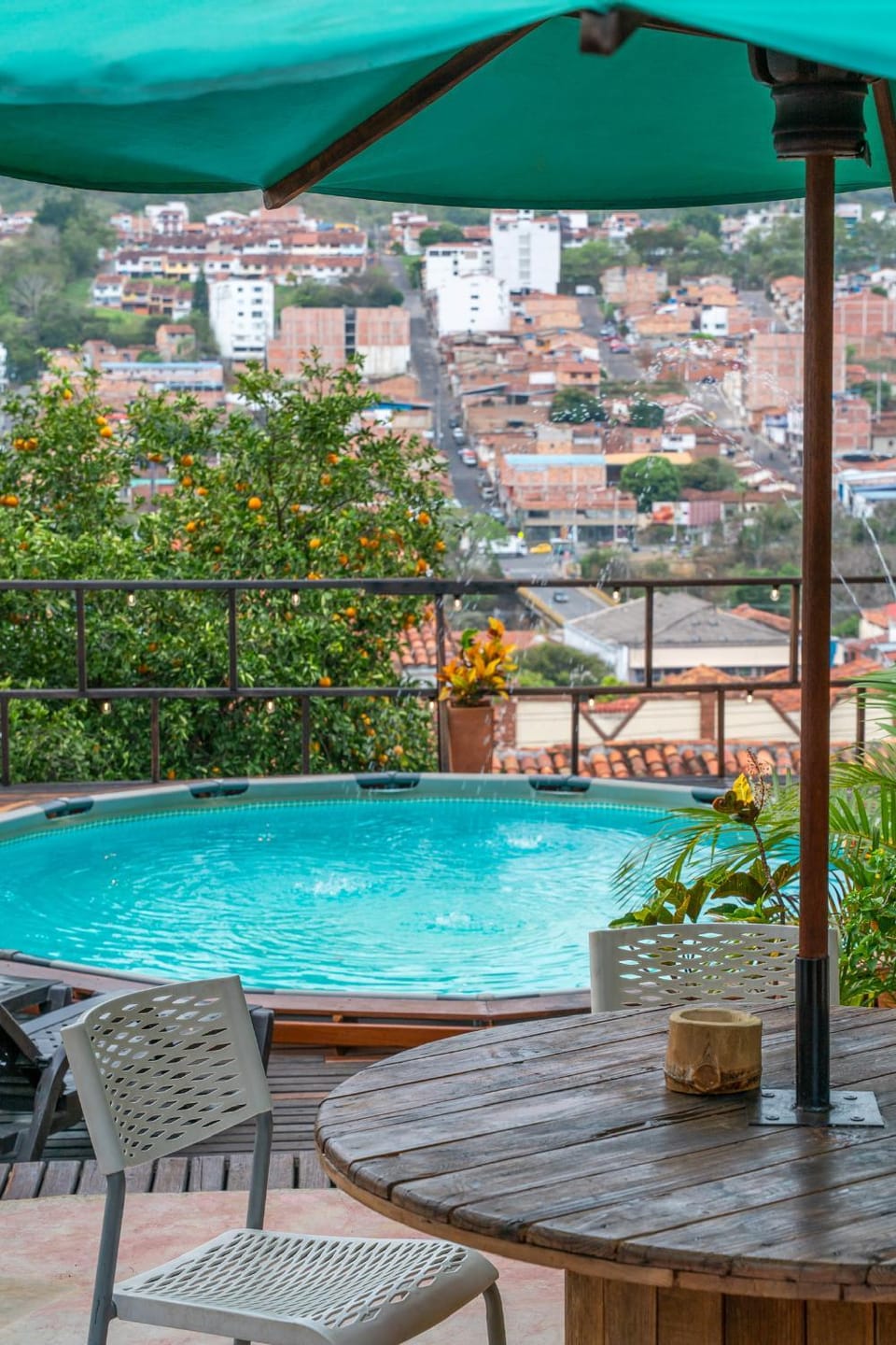 City view, Swimming pool