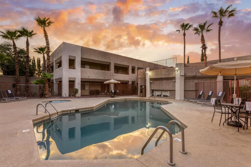 Property building, Swimming pool