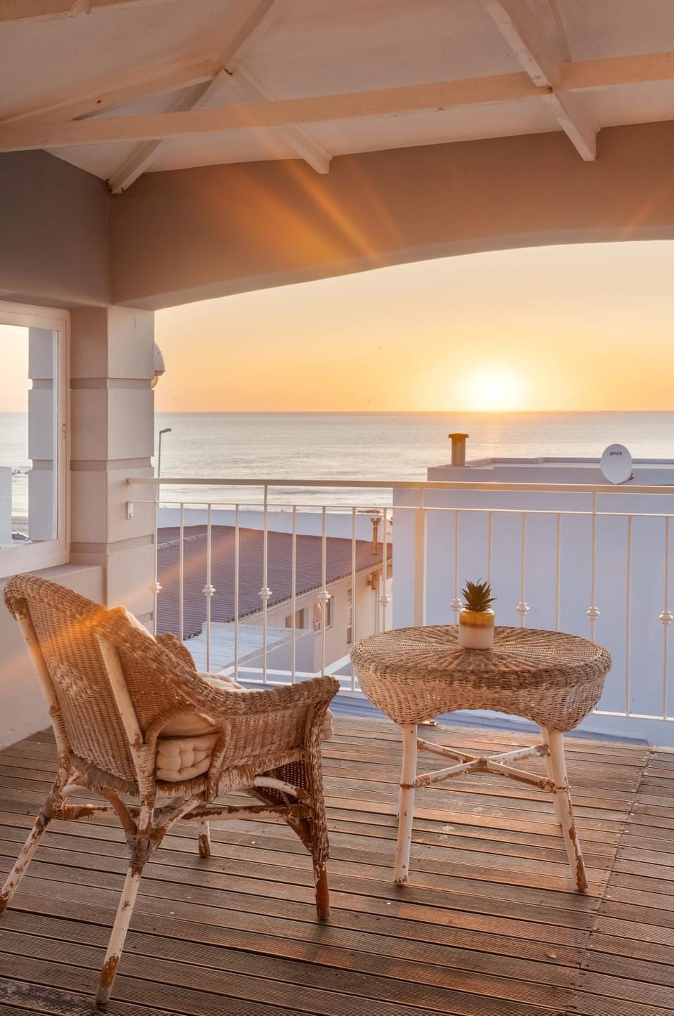 The Sandcastle Guesthouse - Melkbosstrand Bed and Breakfast in Cape Town