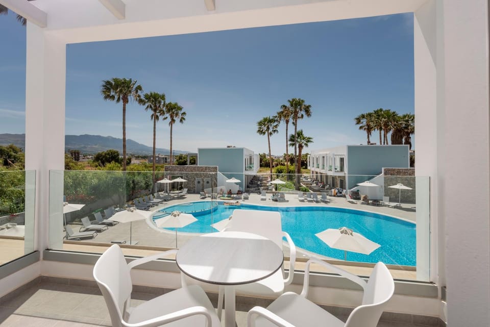 Pool view, Swimming pool